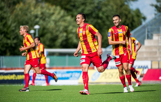  Admir Aganovic, Syrianska jublar efter 1-0