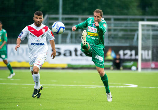 Hexha Agai, Assyriska och Kenny Pavey, Ljungskile