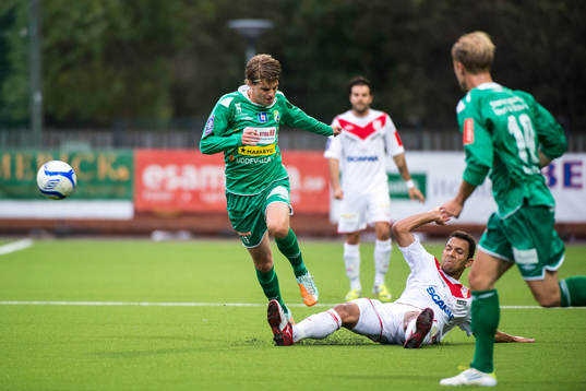  Robin Iglicar, Ljungskile och Daniel Fernando De Souza, Assyriska