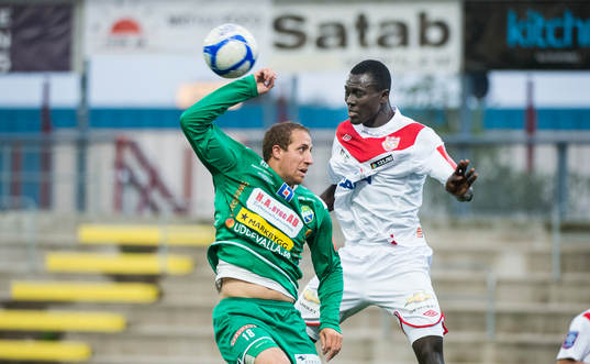 Kenny Pavey, Ljungskile och Mohammed Mbye, Assyriska