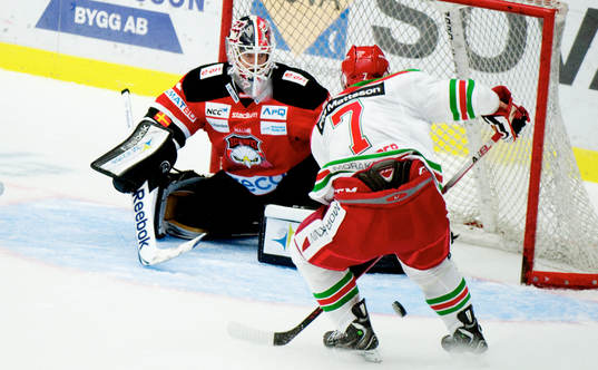 Peter Nolander, Mora fri mot Axel Brage, Malmö