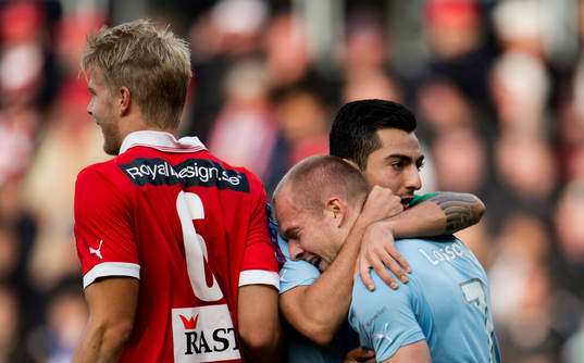  Paulus Arajuuri, Kalmar, Jiloan Hamad, Daniel Larsson, Malmö FF jublar.