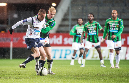 Kamp mellan Alexander Faltsetas, Gefle, och Linus Tornblad,