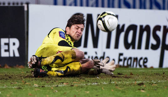 Niklas uddenäs, målvakt, Landskrona, räddar straffen