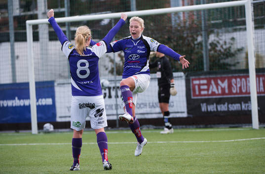 Mimmi Löfwenius, Jitex, gör 1-1, jubel Sofia Skog