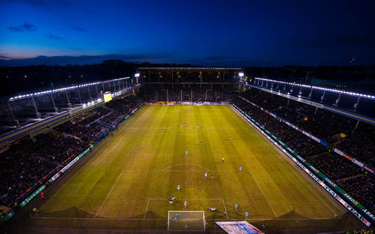 Bla gjennom flere bilder av Fotboll, Allsvenskan, AIK - Malmö FF