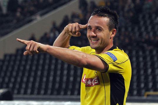 Raphael Nuzzolo (YB) jubelt