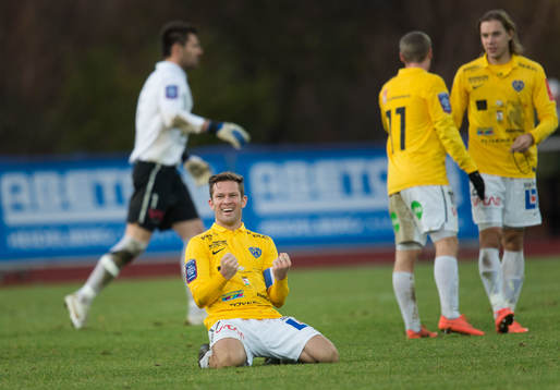 Falkenberg och David Svensson jublar