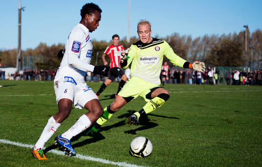 May Mahlangu, Helsingborg, Marcus Eskilsson, målvakt,