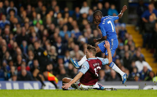 l - Chelsea v Aston Villa - Barclays Premier League -