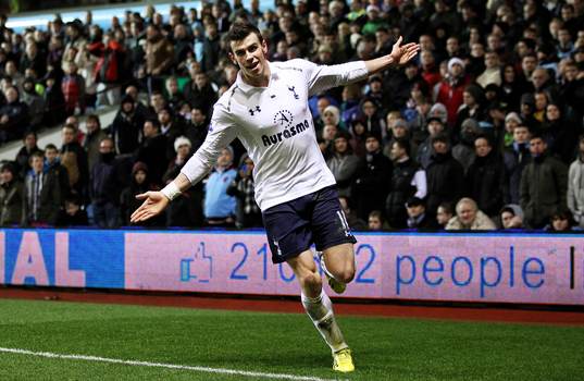l - Aston Villa v Tottenham Hotspur - Barclays Premier