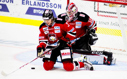 Calle Andersson, Malmö Redhawks, agerar målvakt
