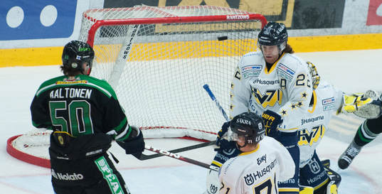 Bortdömda målet, Juhamatti Aaltonen, Rögle, förbi Jonas