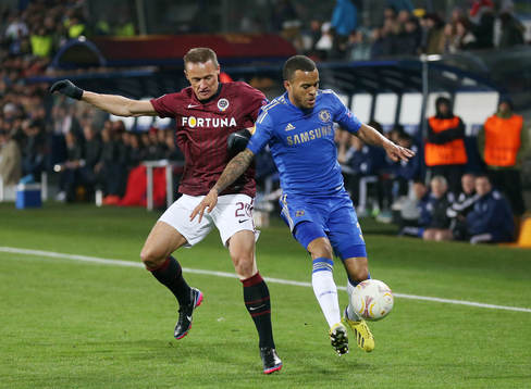  Football - Sparta Prague v Chelsea - UEFA Europa League Second Round First Leg - Toyota Arena, Prague, Czech Republic - 14/2/13 Sparta Prague's Tomas Zapotocny in action with Chelsea's Ryan Bertrand (R)