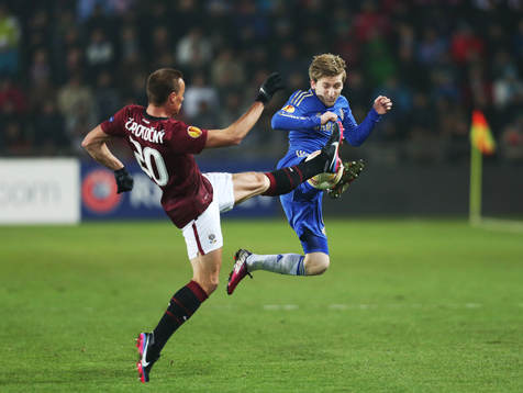  Football - Sparta Prague v Chelsea - UEFA Europa League Second Round First Leg - Toyota Arena, Prague, Czech Republic - 14/2/13 Sparta Prague's Tomas Zapotocny (L) in action with Chelsea's Marko Marin