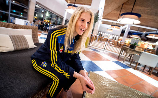 Sofia Jakobsson, Sverige