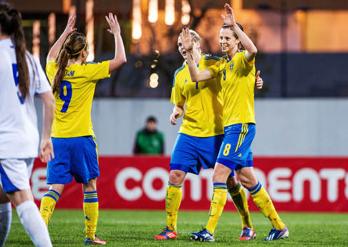 Lotta Schelin, Sverige, firar