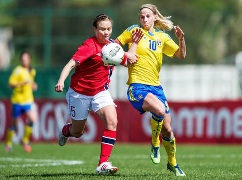 Närkamp mellan Toril Hetland Akerhaugen, Norge, och Sofia