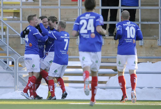  Åtvidabergs nr 11 Viktor Prodell jublar efter sitt 1-0 mål.