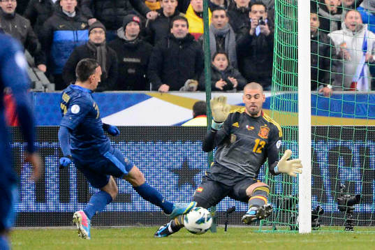 Franck RIBERY / Victor VALDES   - 26.03.2013 - France /