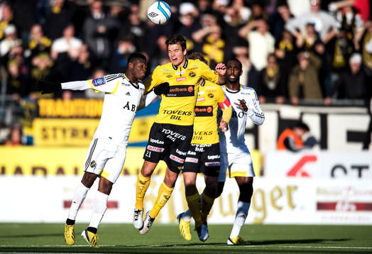 Nickduell mellan Henok Goitom, AIK, och Henning Hauger,