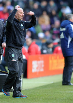  Trainer Thomas Schaaf (Bremen) 