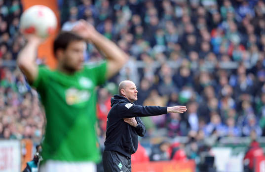  Trainer Thomas Schaaf (Bremen) 