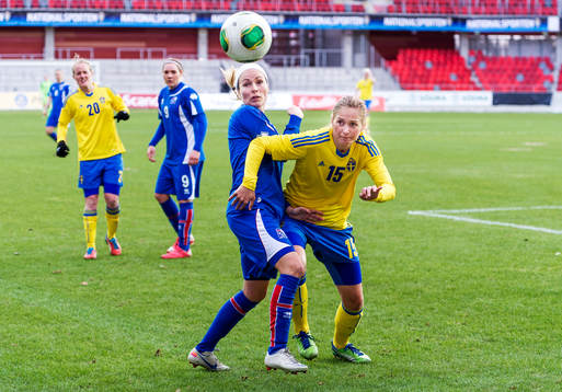 Närkamp mellan Dora Maria Larusdottir, Island, och Emmelie