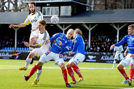  Helgi Danielsson, Martin Lorentzson, AIK är uppe och oroar Åtvidaberg.