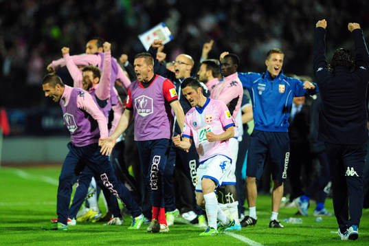  JOIE DE EVIAN - 17.04.2013 - Evian Thonon / Paris Saint Germain - 1/4Finale Coupe de France