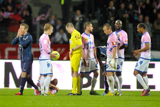 Fotboll, Franska ligan, Evian Thonon - PSG