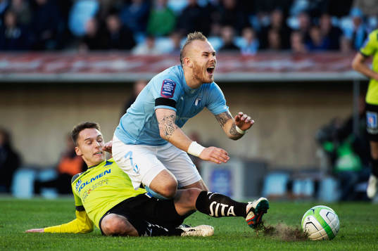 Siim Luts, Norrköping glidtacklar Magnus Eriksson, Malmö