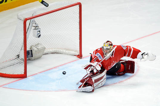 Fredrik Pettersson, Sverige sätter sin straff bakom Mike