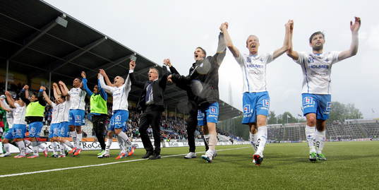  Segerglädje IFK Norrköping med Norrköping tränare Jan Andersson 