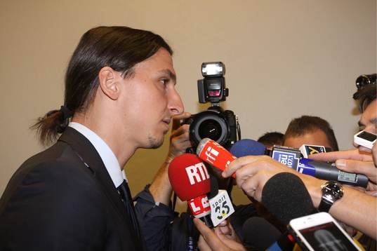  Fotboll, Franska fotbollsgalan: Zlatan Ibrahimovic ( meilleur joueur Ligue 1 ) - 19.05.2013 - CEremonie des trophees UNFP du Football 2013 - 