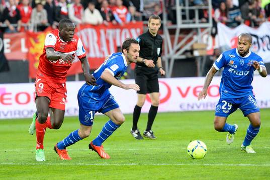  Florian JARJAT / Vincent ABOUBAKAR - 26.05.2013 - Valenciennes / Troyes - 38eme  Journee de Ligue 1 