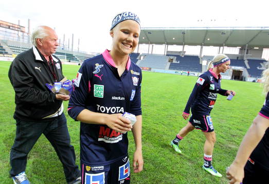  En glad dubbel målgörare Linköping Pernille Harder