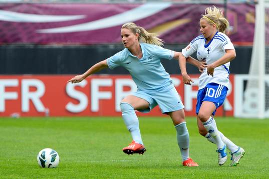 Amandine HENRY - 01.06.2013 - France / Finlande - Match
