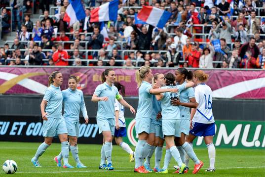 Camille ABILY / Laure BOULLEAU / Gaetane THINEY -