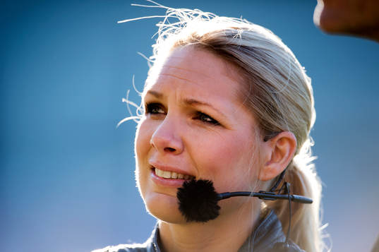  Anna Brolin, programledare.