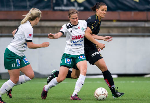 Närkamp mellan Sarah Bergman, Mallbacken, och Jessica