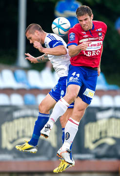 Värnamos Pär Cederqvist i nickduell med Örgrytes David