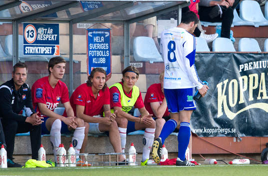 Värnamos Carlos Gaete Moggia lämnar planen