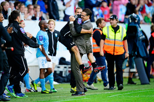 Malmö FFs tränare Rikard Norling jublar
