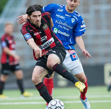   Bojan Djordic, Brommapojkarna och Daniel Sjölund, Åtvidaberg, i den allsvenska matchen mellan Åtvidaberg och Brommapojkarna
