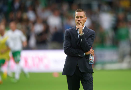 Örgrytes nye tränare Marcus Lantz innan fotbollsmatchen i