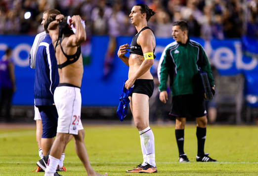 Paris Saint-Germans Zlatan Ibrahimovic i underkläder