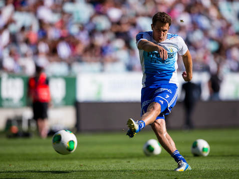 IFK Göteborgs Tobias Hysén skjuter ett skott