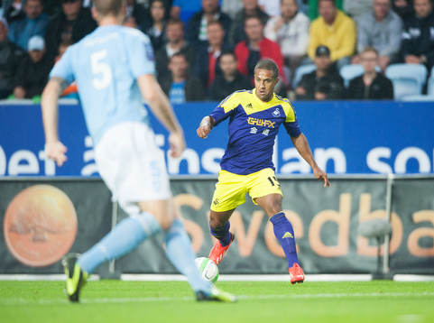  Wayne Routledge, Swansea