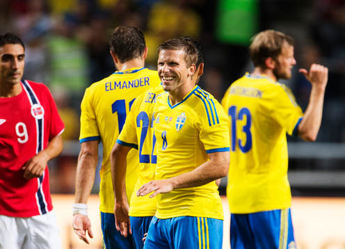 Sveriges Anders Svensson jublar efter att ha gjort 4-2